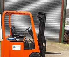 Forklifts - Image 2/2