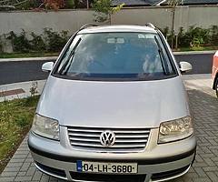 Volkswagen 7 seater 1.9 diesel manual car drives 100% has no NCT or tax first to see will buy - Image 1/5