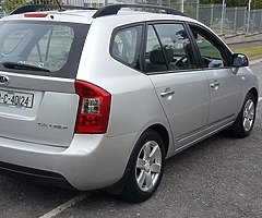 Kia carens 2.0 crdi 2009 7 seater low tax band low miles 120000.manual - Image 5/9