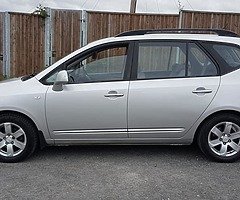 Kia carens 2.0 crdi 2009 7 seater low tax band low miles 120000.manual - Image 6/9