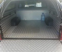 Toyota Hilux Invisible - Image 4/9