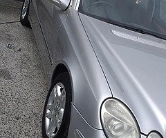 2005 Mercedes E Class - Image 4/7