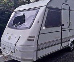 Caravan - Image 1/9