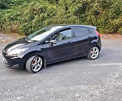 Ford fiesta 1.4 Tdci diesel 2009 - Image 1/10