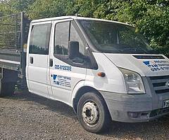 06 WHITE FORD TRANSIT CREW CAB