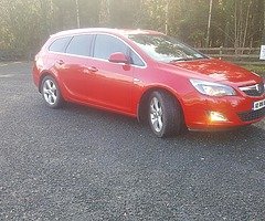 Vauxhall Astra 2012 Estate High Spec. - Image 9/10