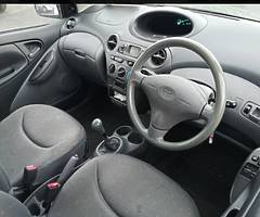 Toyota yaris - Image 2/4