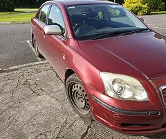 2005 Avensis