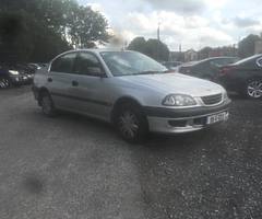 99 Toyota avensis