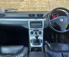 Volkswagen Passat - Image 6/6