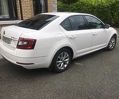 2018 skoda Octavia 1.6tdi 5dr hb €190 tax per annum only 27500 klms - Image 4/9