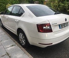 2018 skoda Octavia 1.6tdi 5dr hb €190 tax per annum only 27500 klms - Image 7/9