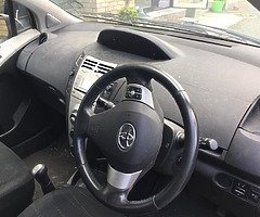 2009 Toyota Yaris 1.4D-4D & 2006 Nissan micra - Image 4/8