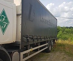 Volvo FLE320 curtainsider with tailift. - Image 6/6