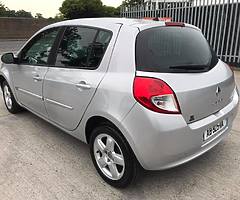 Renault Clio 1.5 Diesel Automatic LHD Low Miles Mint Condition - Image 5/10