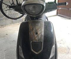 Free Moped - Image 4/5