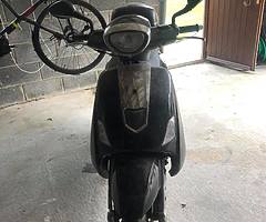 Free Moped - Image 5/5