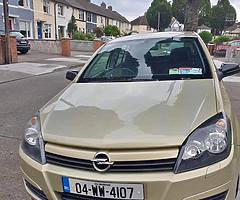 2004 OPEL ASTRA 1.4 petrol, 4 door hatchback. (ONLY 79,000 GENUINE MILES)!! Quick sale wanted!!!