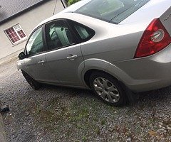 Ford focus 1.6 desiel salooon for breaking.