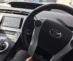 Toyota Prius - Image 9/10