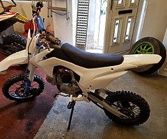 Yx 140 Stomp Pitbike