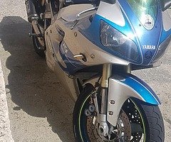 Yamaha yzf r1