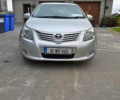 2010 Toyota avensis