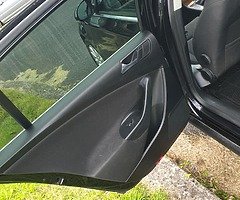 Volkswagen Passat - Image 6/10