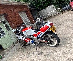 Fzr 400 swap