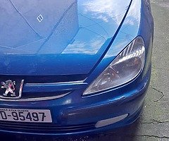 Peugeot 607