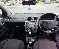 Ford fiesta 2004 1.2 petrol NCT&TAX - Image 5/7