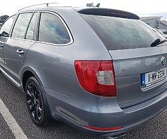 Skoda superb DSG automatic 2L. 170bhp full options - Image 4/10