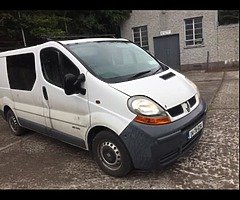 Renault traffic van crew cab