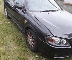 Braking Nissan almera 05