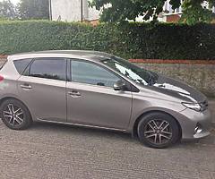 Toyota auris