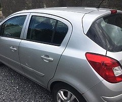 Opel corsa 1.2 pétrole