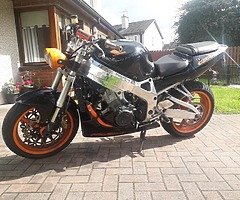 Cbr 900