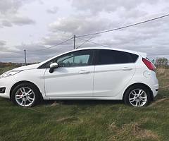 2015 Ford Fiesta 1.25 Zetec 82ps 5dr 29kms - Image 5/10