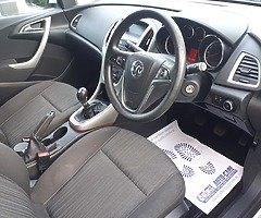 Vauxhall Astra 2010 - Image 3/6