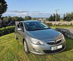 Opel Astra 2012 - Image 6/10