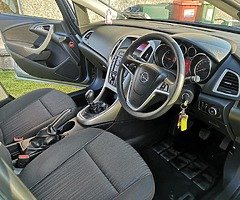 Opel Astra 2012 - Image 10/10