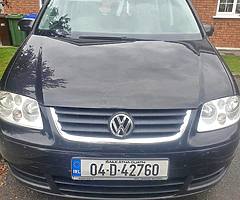 Volkswagen touran 5 seater