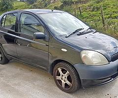 00 Toyota Yaris 1.0 petrol