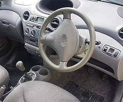 00 Toyota Yaris 1.0 petrol