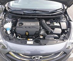 Hyundai i30 premium - Image 4/10