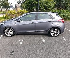 Hyundai i30 premium - Image 10/10