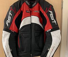 Red and black RST leathers for sale - Image 5/9