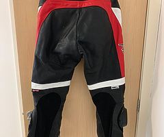 Red and black RST leathers for sale - Image 9/9