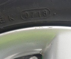 Alloys whith tyres... - Image 6/9