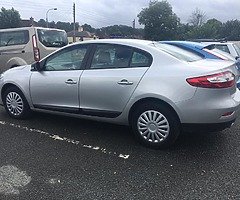 AUTOMATIC 2015 Renault fluence 1.5 diesel only 120,000klms - Image 7/7